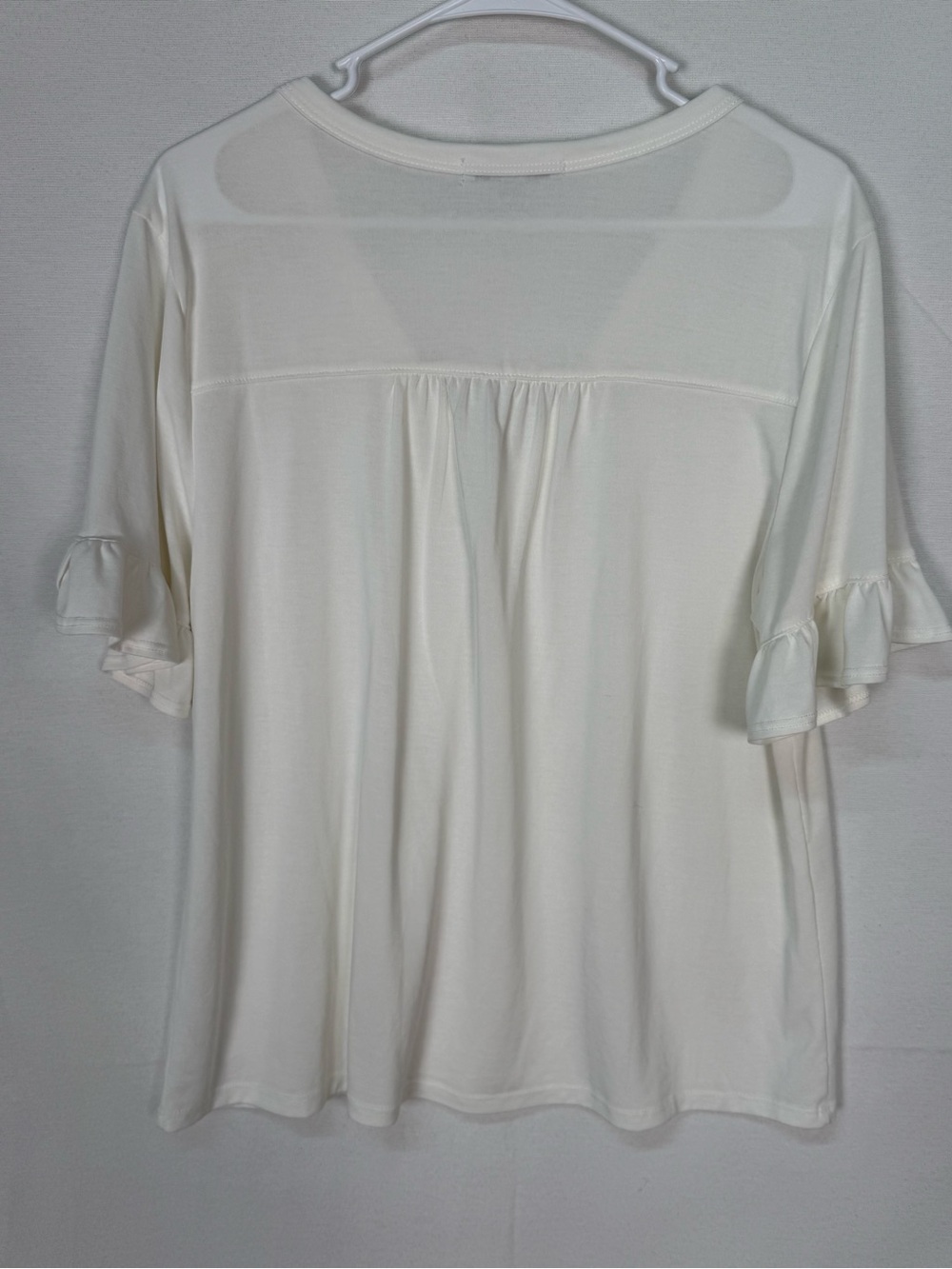 Green Envelope Cream Ruffle Sleeve Button-Front Top - Picture 4 of 7
